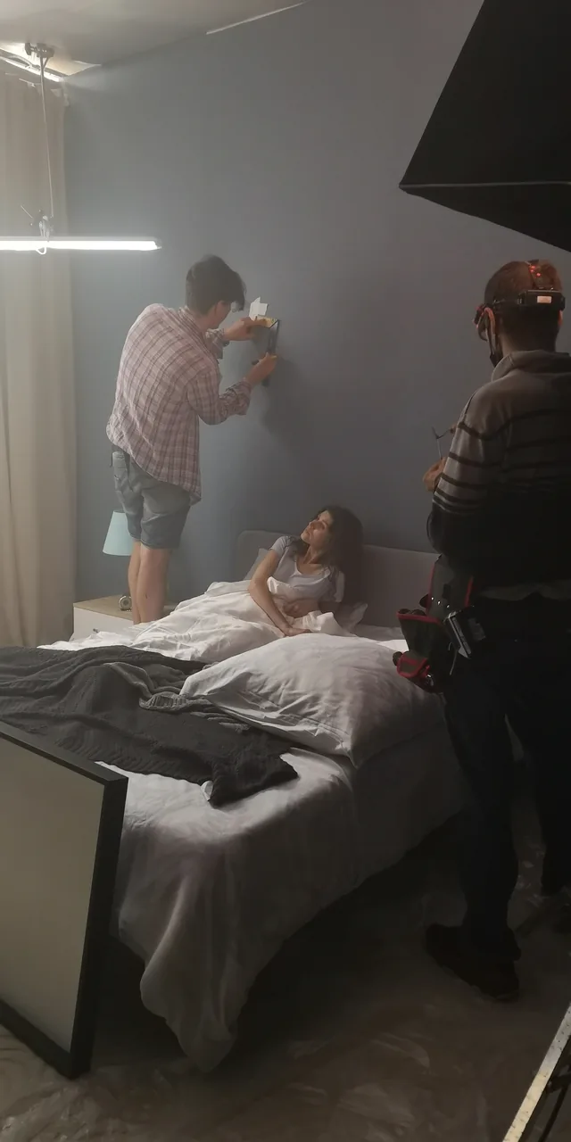 Working on a scene with the heroine in a bedroom